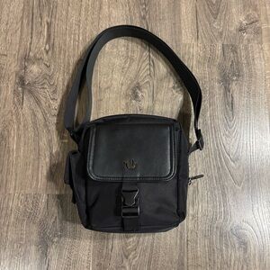 True Religion Mens Jet Black Crossbody Travel Bag LIKE NEW